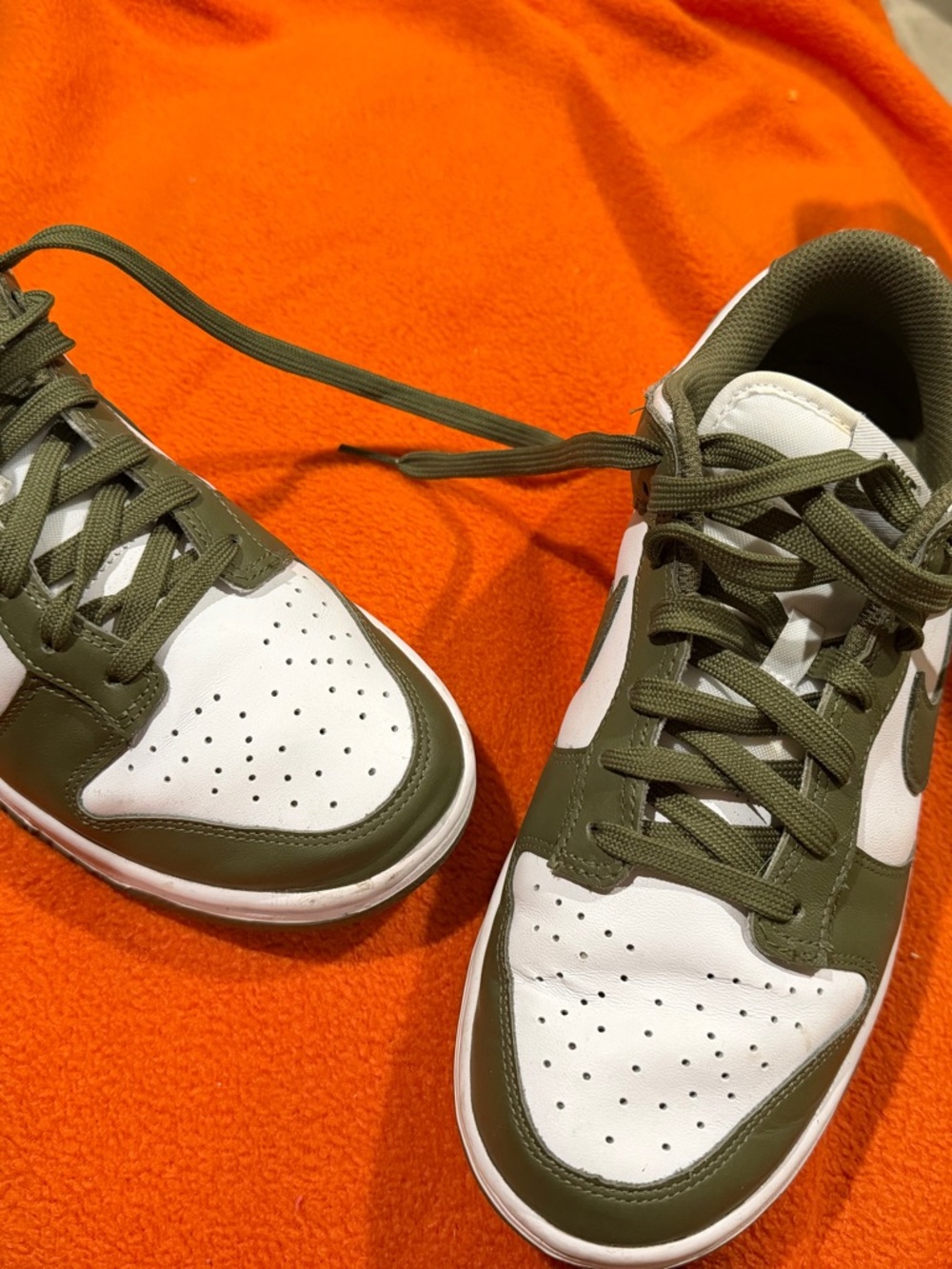 Nike Women's Olive Green and White Low-Top Sneakers